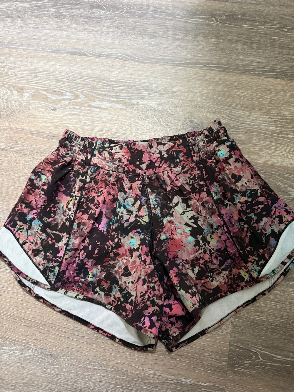 lululemon athletica Women’s Multicolor Floral Athletic Shorts